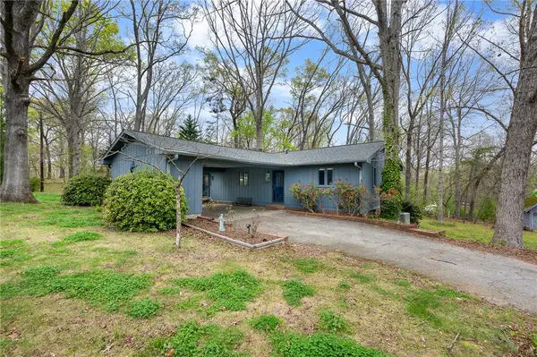 237 Earle Road, Central, SC 29630