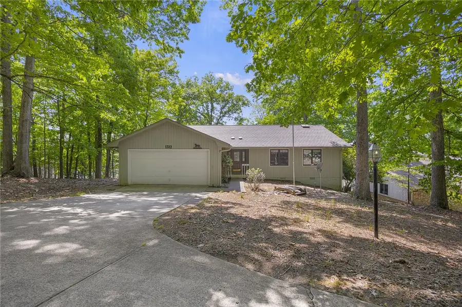 1312 S Arrowhead Drive, Westminster, SC 29693 - #3