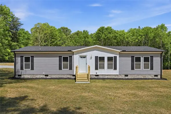 165 B D Johnston Road, Central, SC 29630