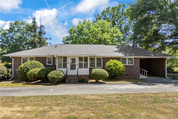 518 E Fairplay Boulevard, Fair Play, SC 29643