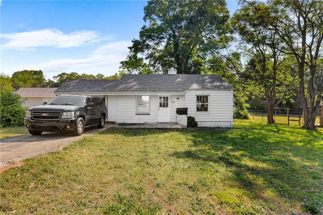 303 S Elm Street, Pendleton, SC 29670 - #1