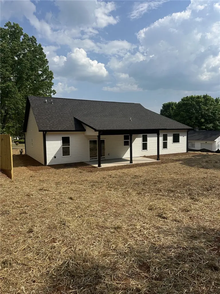 1427 E Calhoun Street, Anderson, SC 29621 - #2