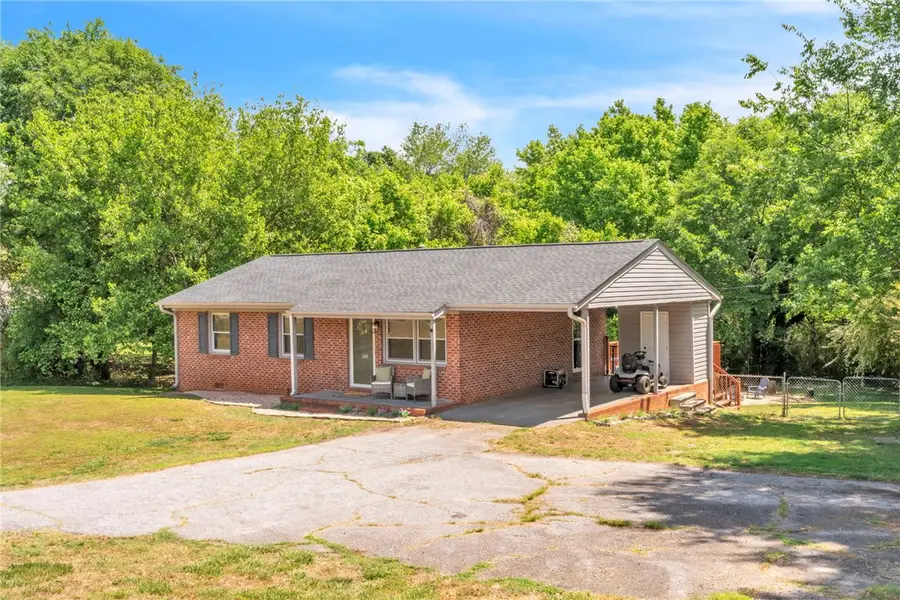300 Fox Squirrel Ridge Road, Pickens, SC 29671 - #2