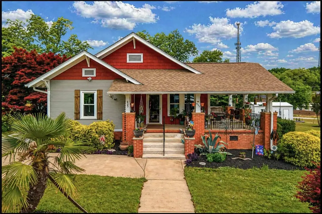 635 NE Main Street, Easley, SC 29640 - #1