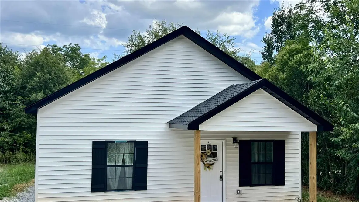 307 Hunter Street, Seneca, SC 29678 - #1