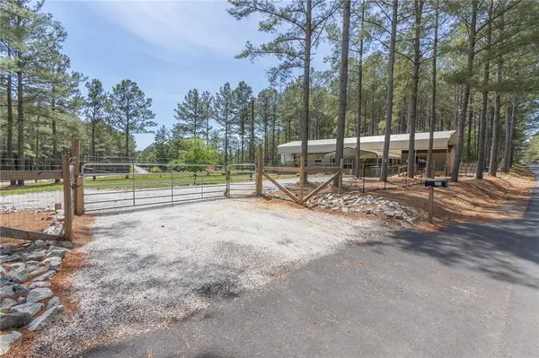 203 Fishers Cove Road, Fair Play, SC 29643