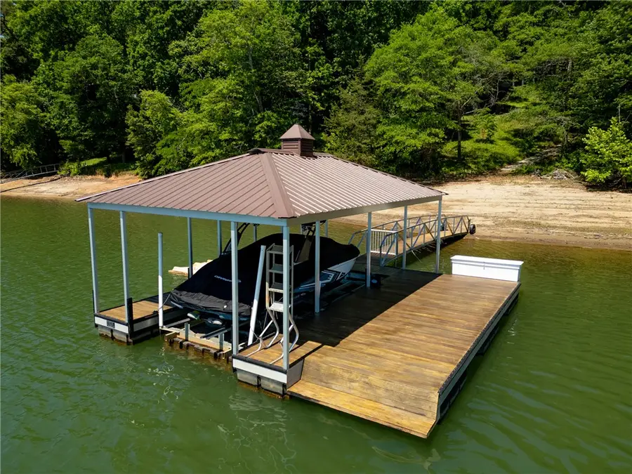 1609 S Arlington Drive, Seneca, SC 29672 - #3