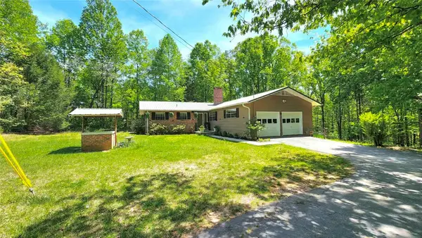 380 Honeysuckle Drive, Mountain  Rest, SC 29664