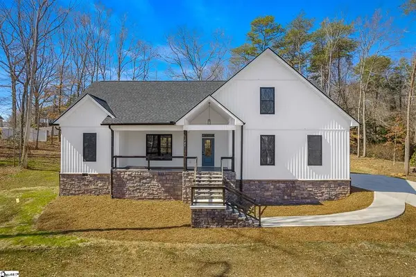 107 Bentwood Lane, Pickens, SC 29671