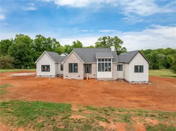 778 Garrison Road, Pelzer, SC 29669