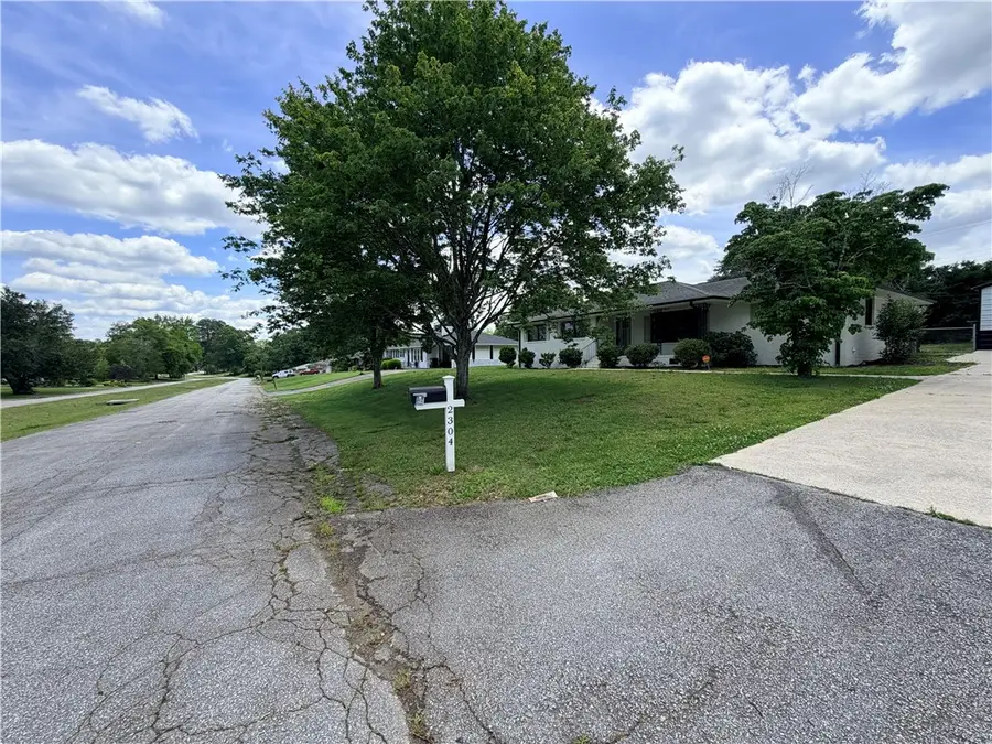 2304 Poplar Lane, Anderson, SC 29621 - #3