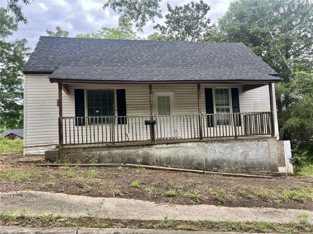 301 Hammett Street, Honea Path, SC 29654 - #1