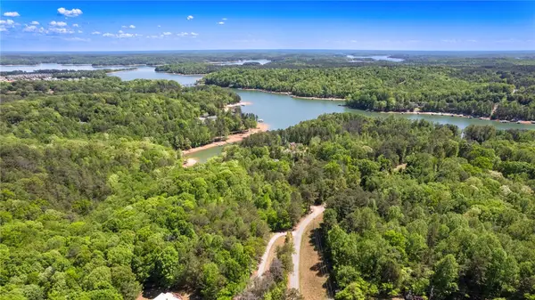 26 Wilbanks Road, Seneca, SC 29678