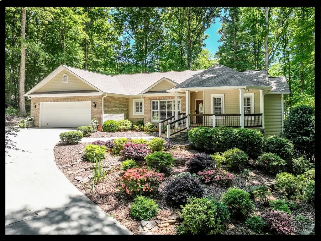 209 Berwick Court, Seneca, SC 29672 - #1