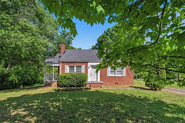 5002 Corinth Drive, Seneca, SC 29672