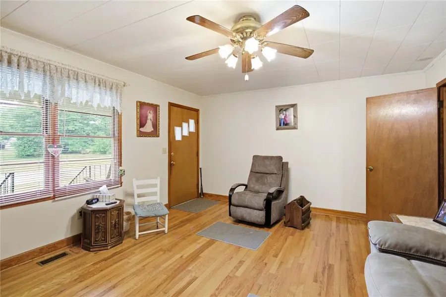 282 W Bennett Road, Westminster, SC 29693 - #2