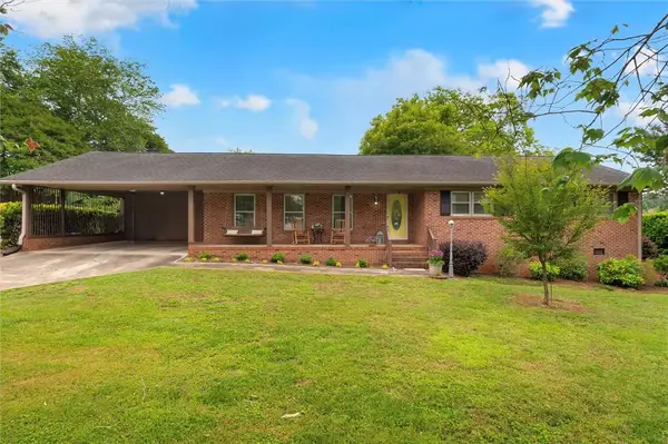 208 Hillandale Road, Liberty, SC 29657