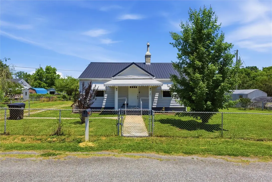 301 Pecan Drive, Calhoun Falls, SC 29628 - #1