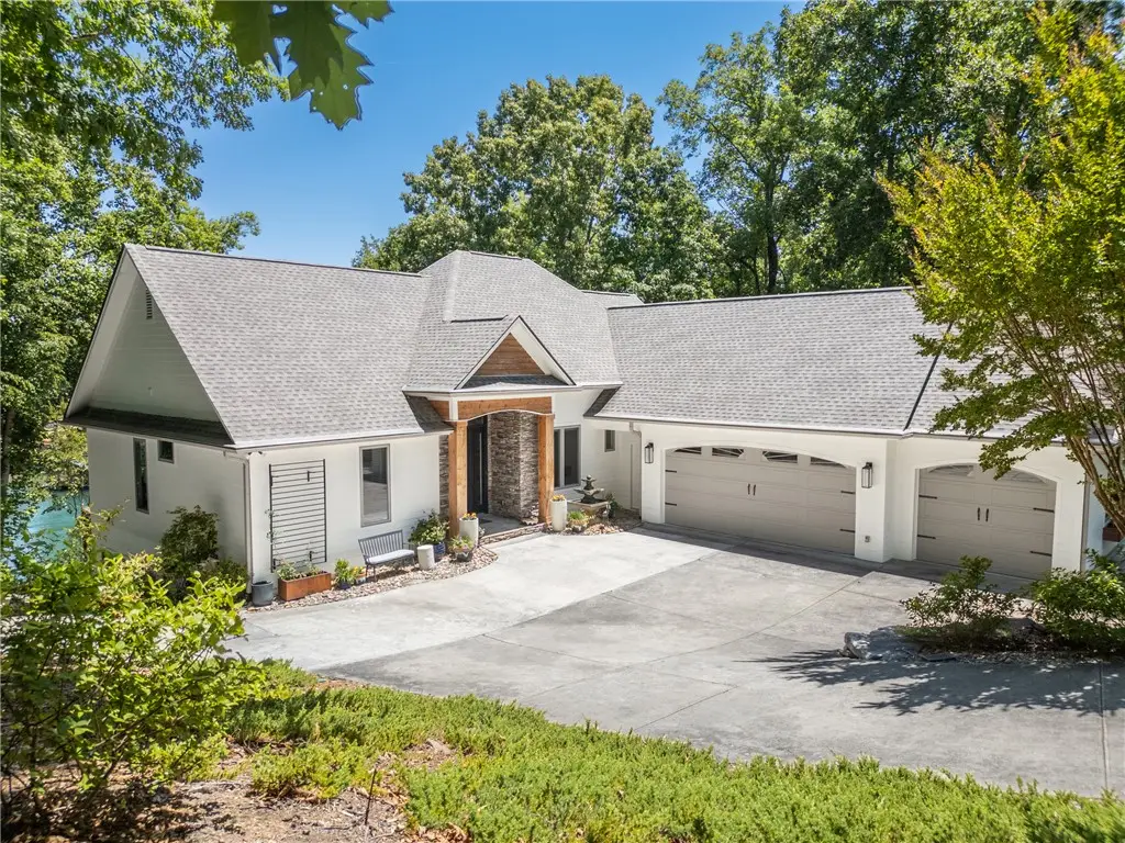 206 N Beacon Shores Drive, Seneca, SC 29672 - #1