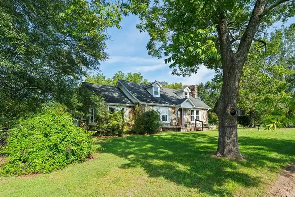 2549 Six Mile Hwy Road, Central, SC 29630