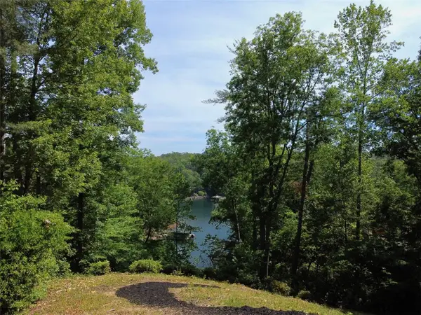 E18 Lake View Court, Salem, SC 29676
