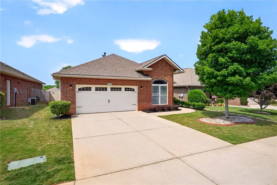 253 Scottish Avenue, Simpsonville, SC 29680 - #2