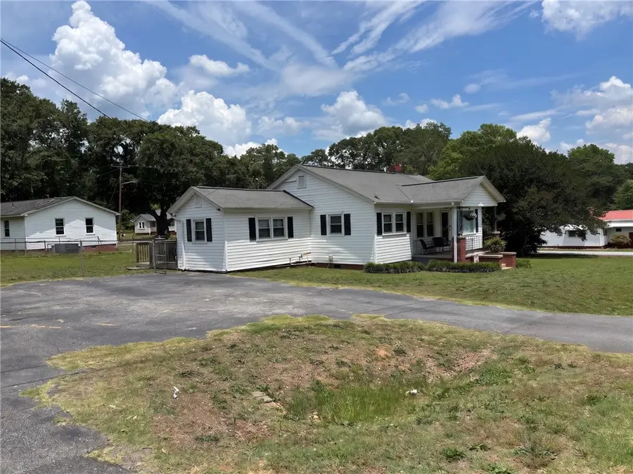 710 Oneal Street, Belton, SC 29627 - #3