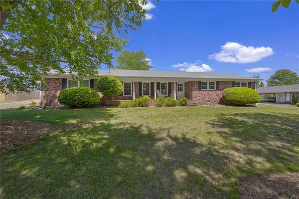 205 Meadow Lane, Easley, SC 29642