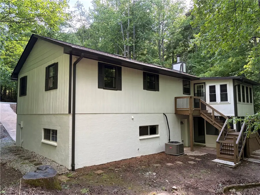 102 Blossom Court, Westminster, SC 29693 - #3