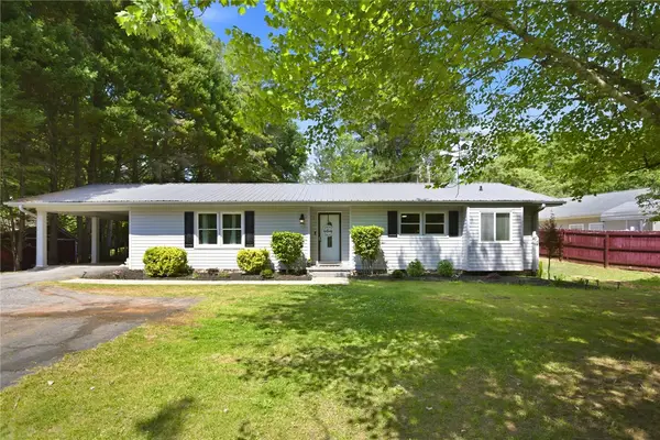 1013 S Greenwich Drive, Walhalla, SC 29691