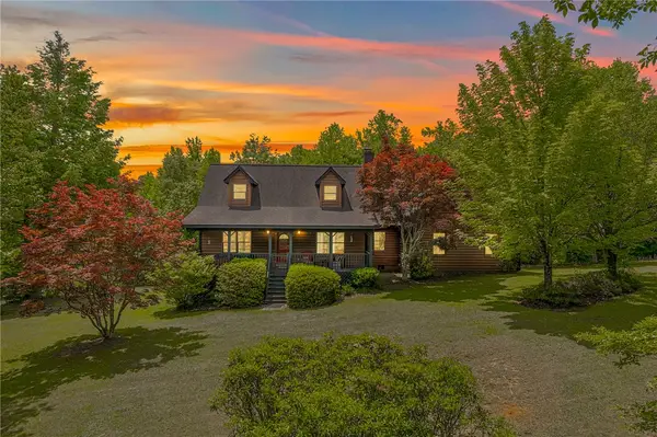 101 Pinnacle Falls Drive, Pickens, SC 29671