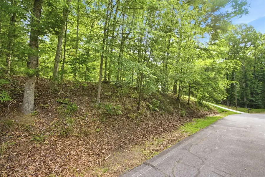 324 Oconee Avenue, Westminster, SC 29693 - #3