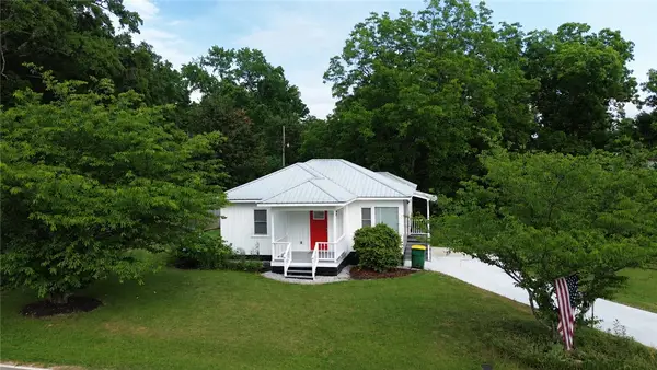 605 Hampton Street, Iva, SC 29655