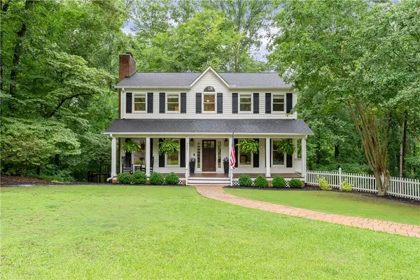 305 Bent Oak Lane, Central, SC 29630