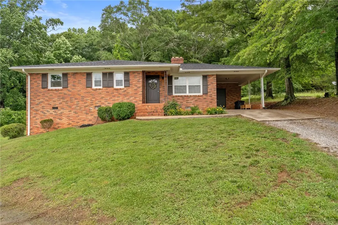 203 E 2nd Avenue, Easley, SC 29640 - #1