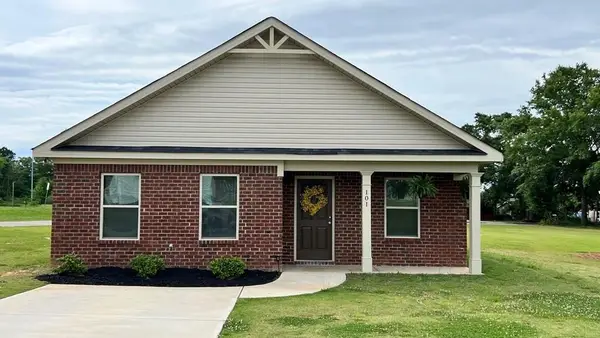 101 Cross Avenue, Ninety Six, SC 29666