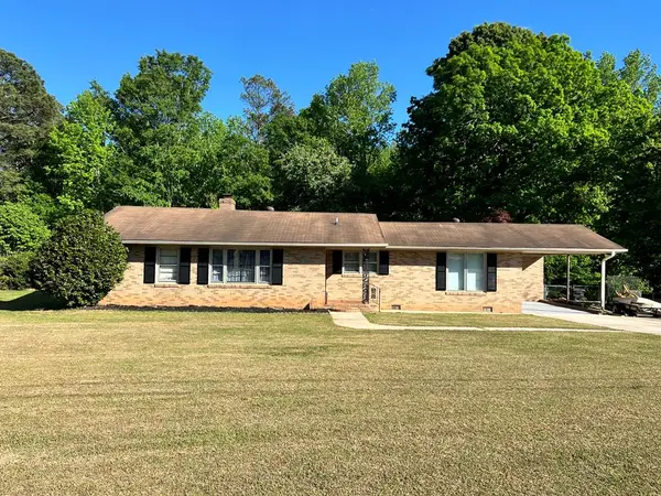 10 Forest Lane, Ware Shoals, SC 29692