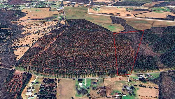 05 Seneca St Extension, Calhoun Falls, SC 29628