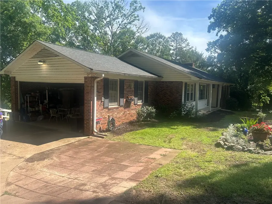 418 Saluda Road, Williamston, SC 29697 - #2