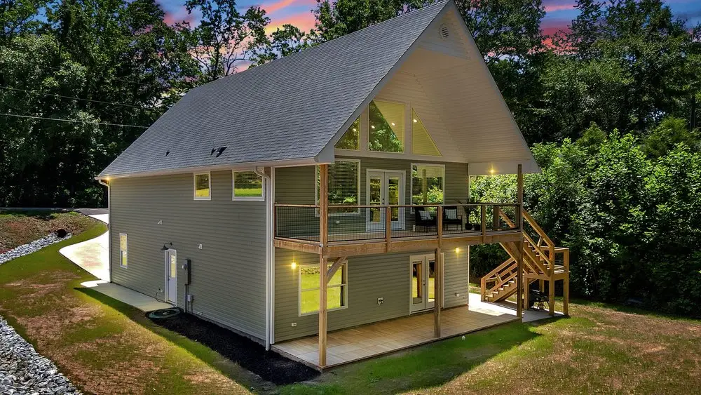 425 Lakewood Drive, Townville, SC 29689 - #1