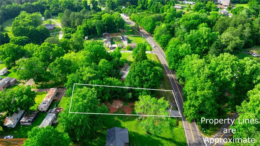 903 Dacusville Highway, Easley, SC 29640 - #3