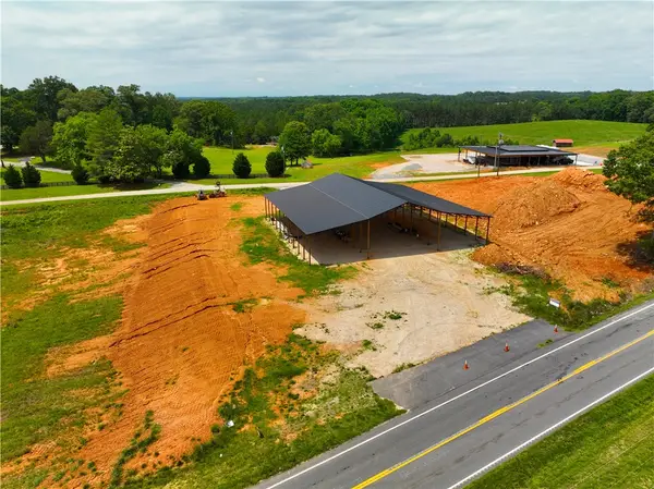 1414 Cooley Bridge Rd Road, Belton, SC 29627