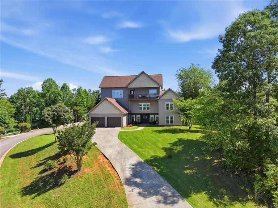 142 W Waters Edge Lane, West Union, SC 29696 - #2