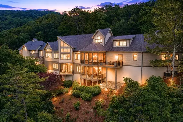 817 Mountain Summit Road, Travelers Rest, SC 29690