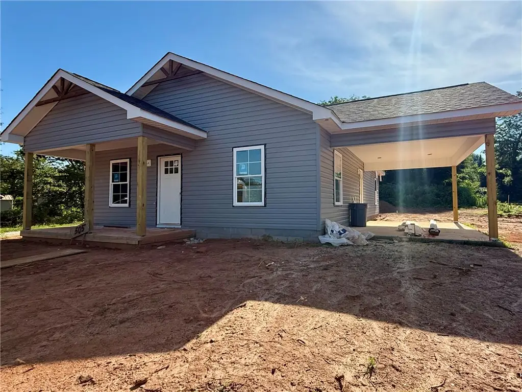 505 S Oak Street, Seneca, SC 29678 - #1