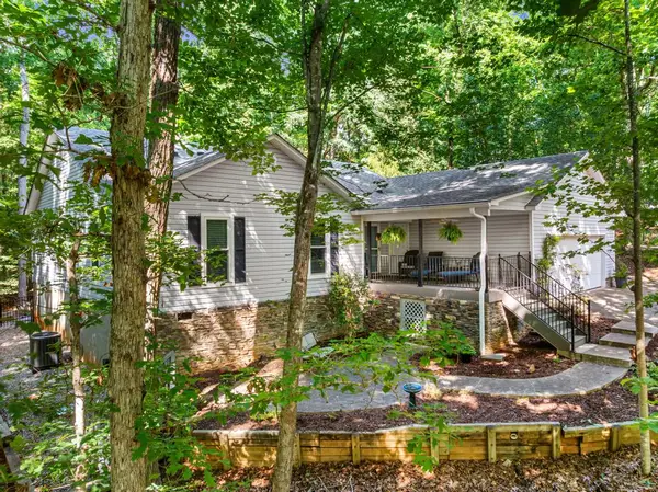 1303 S Arrowhead Dr Drive, Westminster, SC 29693
