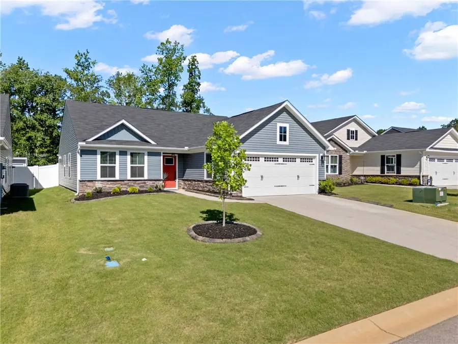 237 Southwell Street, Woodruff, SC 29388 - #3