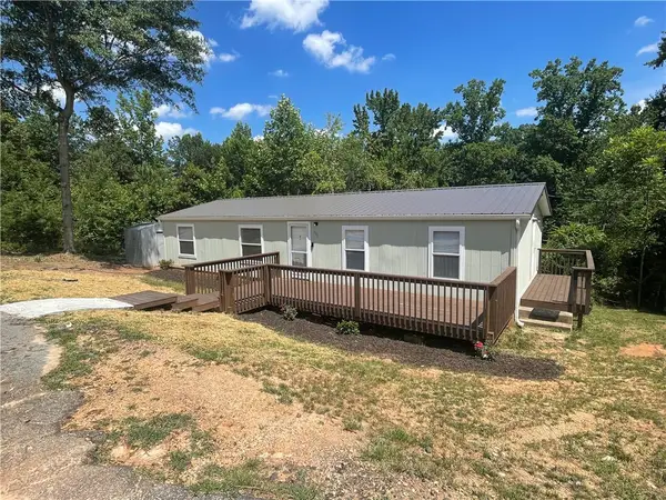 303 Manor Lane, Seneca, SC 29672