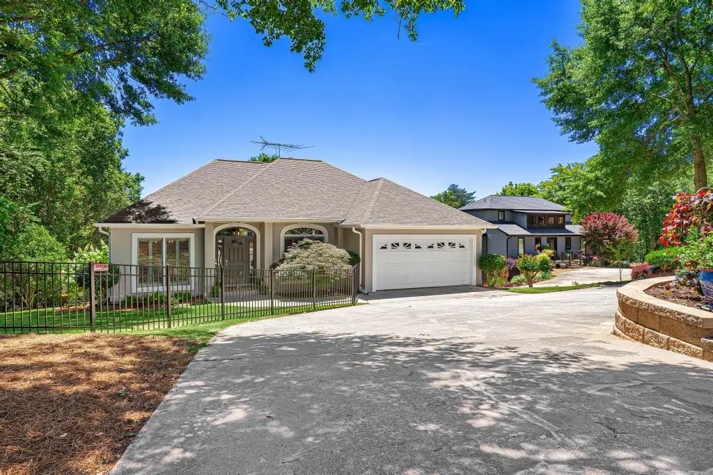 166 Knox Circle, Lavonia, GA 30553 - #1