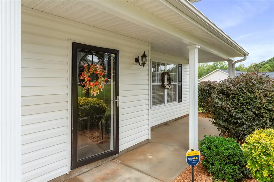 102 Lochenshire Place, Belton, SC 29627 - #3